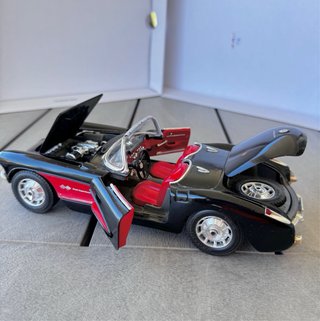 Chevrolet Corvette 1957 Bburago Negro y rojo