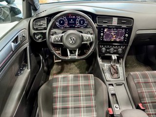 Volkswagen Golf GTI PERFORMANCE 245CV DSG7