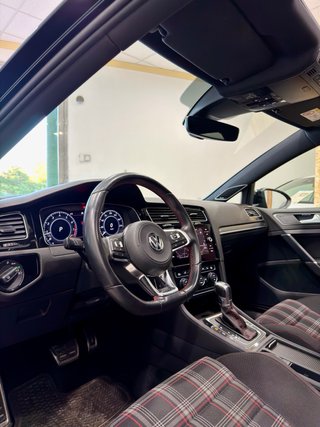Volkswagen Golf GTI PERFORMANCE 245CV DSG7