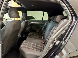 Volkswagen Golf GTI PERFORMANCE 245CV DSG7