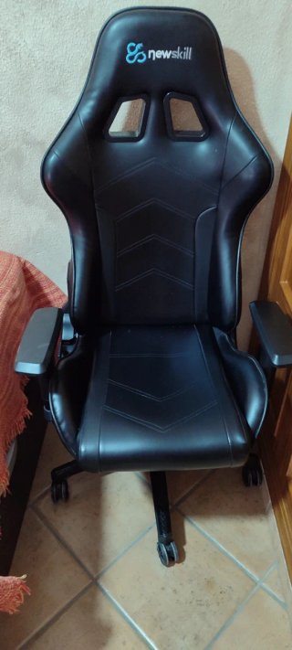 Silla Gaming Newskill Negra