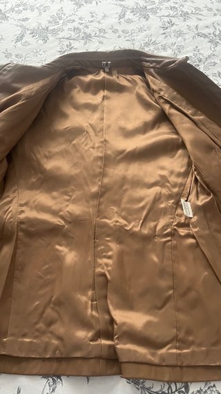 Chaqueta de cuero marrón claro