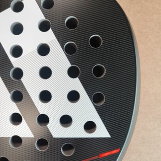 Adidas pala de pádel Metalbone Superlight 2026 !