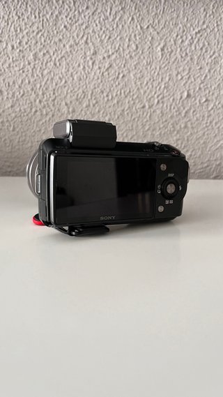 Sony NEX-3 + objetivo 18-55 OSS