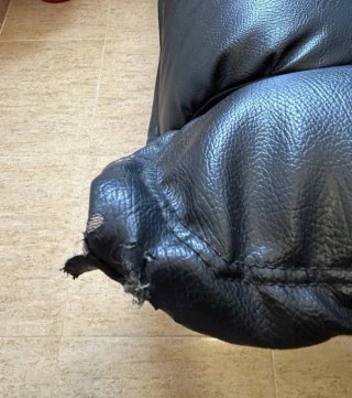 Sofá de polipiel negro