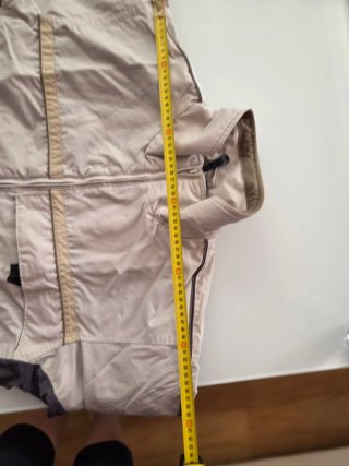 Chaqueta de nieve beige y gris Medidas en fotos