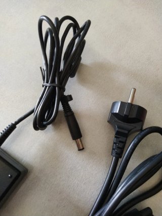 Cargador Original HP 90W (Modelo PA-1900-08H2)