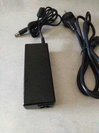 Cargador Original HP 90W (Modelo PA-1900-08H2)