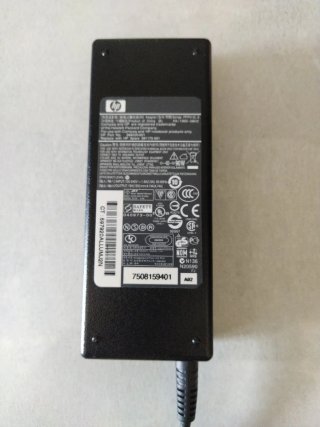 Cargador Original HP 90W (Modelo PA-1900-08H2)