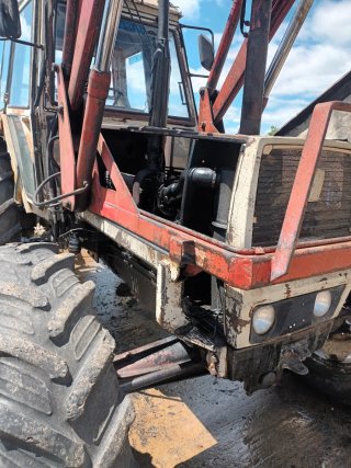 Tractor Lamborghini 1056 con pala