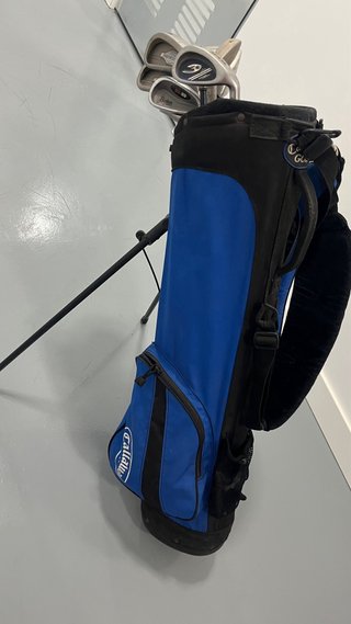Bolsa Callaway Golf y palos niño