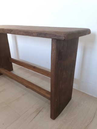 Banco de madera rústico