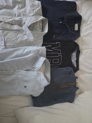 Caja con ropa de hombre