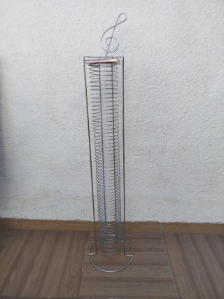Columna porta CDs música