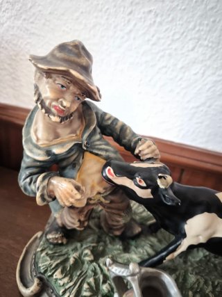Figura AR.CE.MI Porcelana Hecha a Mano. 30cm