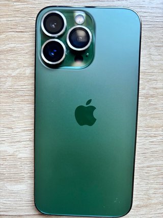 iPhone 13 Pro 77% Batería color Verde Noche