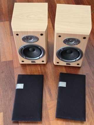 2 Altavoces JBL BALBOA 10