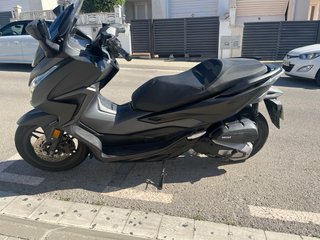 Honda Forza 125 Negra
