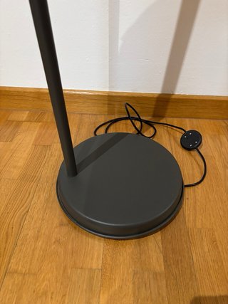 Lámpara de pie Hektar Ikea gris oscuro