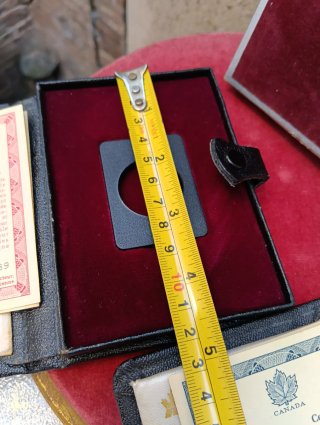 Estuches Monedas Canada con certificado ambos