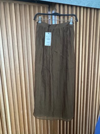 Falda Zara Verde Oliva Talla M