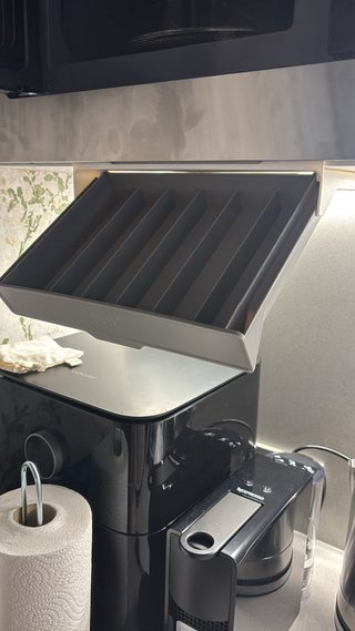 Cafetera Nespresso Krups Essence Negra