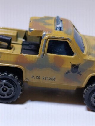CHEVROLET BLAZER MILITAR 1/64 MAJORETTE