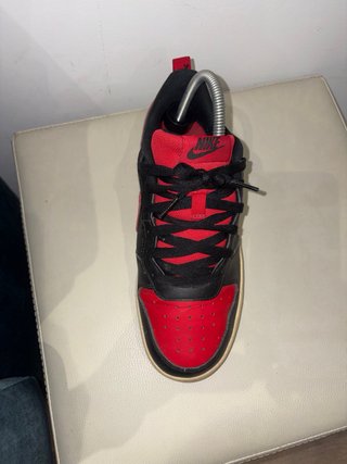 Zapatillas Nike Negras y Rojas ORIGINALES