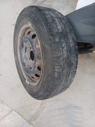 Neumático TYRE THREE