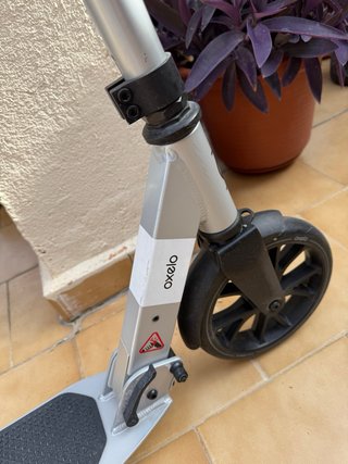 Patinete  gris