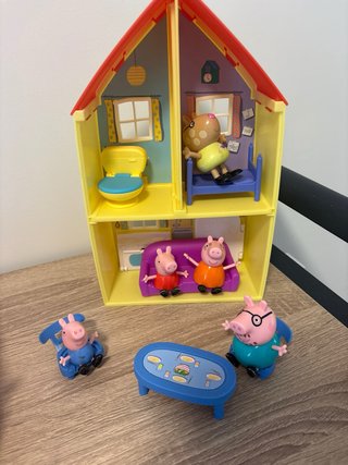 Casa y Coche Peppa Pig con Figuras