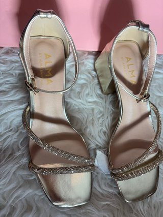 Sandalias Alma en Pena Doradas Brillantes