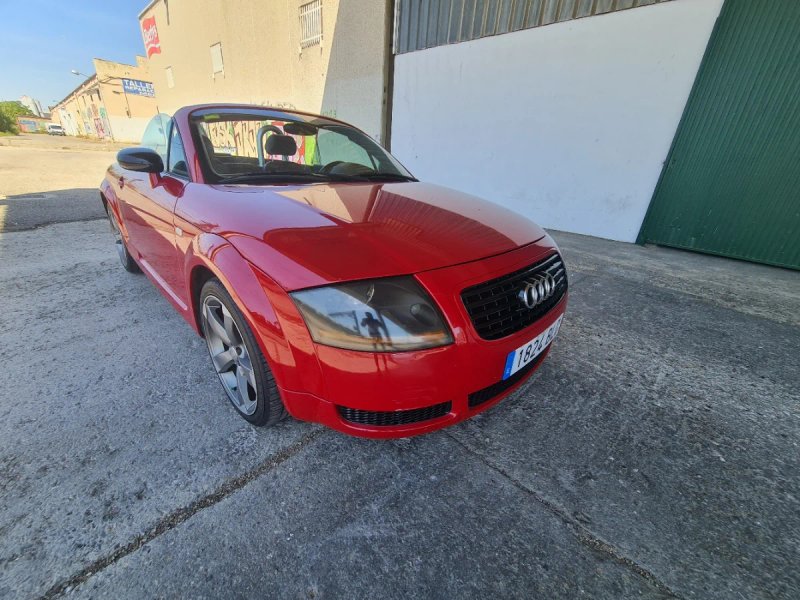 Audi TT 2001 - foto 1