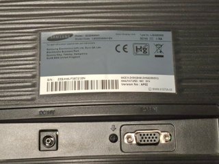 Monitor Samsung 22 Negro con cable VGA