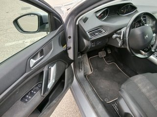 Peugeot 308, año 2019, 115km