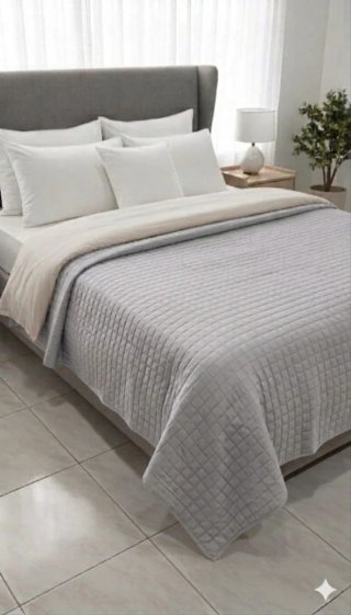 Coperta estiva beige e bianca