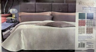 Coperta estiva beige e bianca