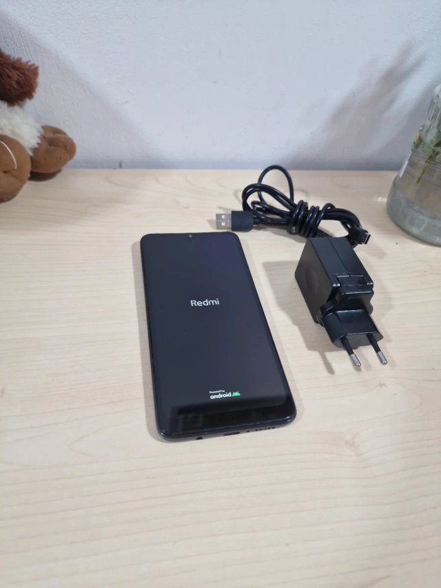 Teléfono Redmi Negro