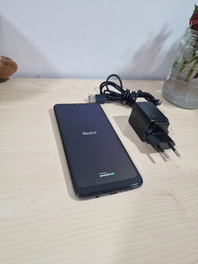 Teléfono Redmi Negro