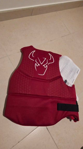 Chaleco Flow Neo Vest WIP impacto wing foil vela