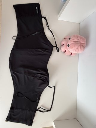 Top Corsé Bershka Satén Negro Talla M