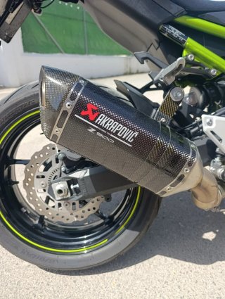 Kawasaki Z900 Negra/Verde Full