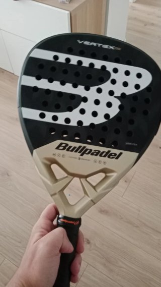Pala de pádel Bullpadel Vertex 02