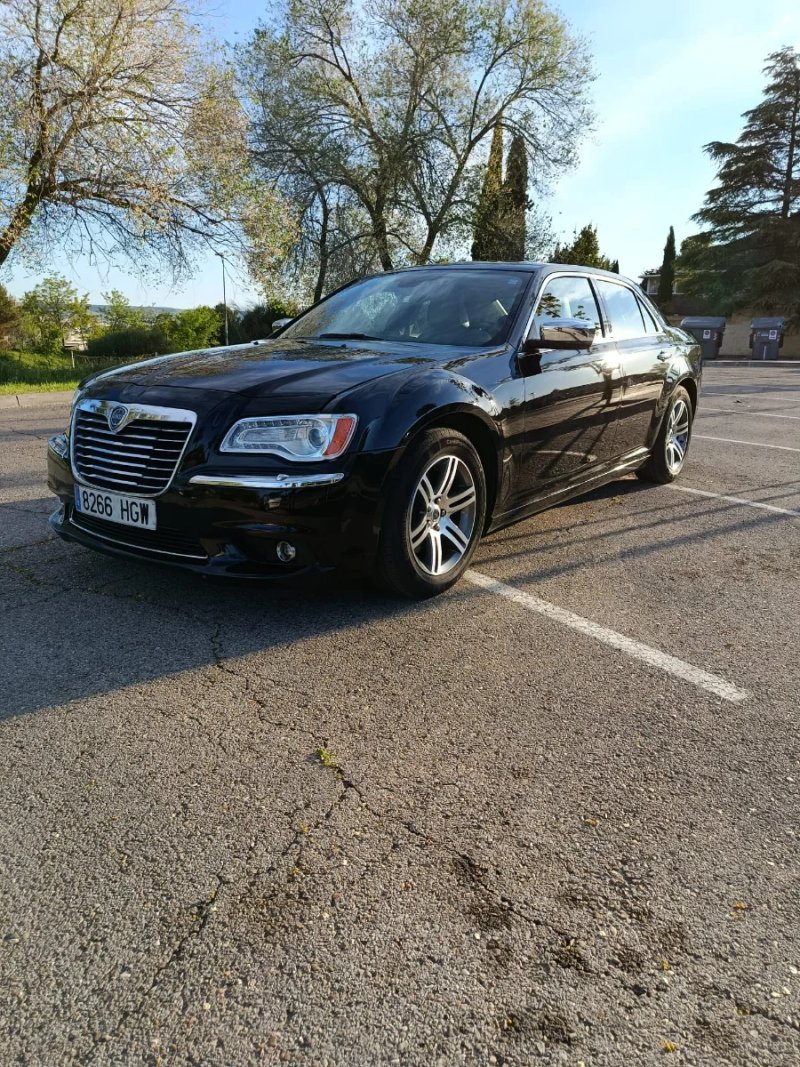 Lancia Thema 3.0 - foto 1