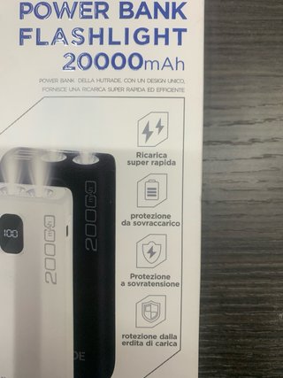 Power Bank HUTRADE 20000mAh con Torcia