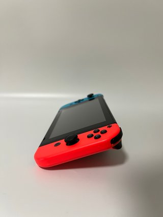 Console Nintendo Switch Completa di tutto