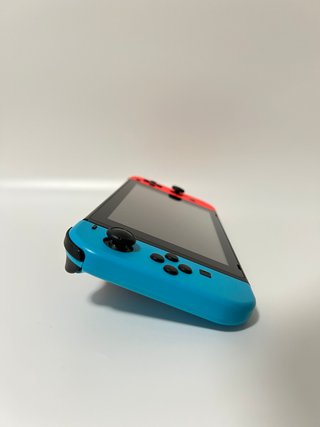 Console Nintendo Switch Completa di tutto