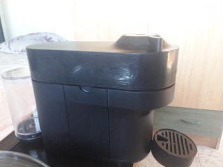 Cafetera Nespresso Negra