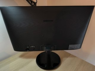 Monitor Samsung 24" FHD IPS