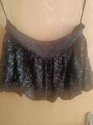 Falda corta lentejuelas negra